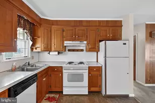 922 Penn Grant Rd, Lancaster, PA 17602 - Photo 13