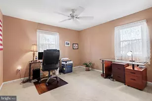 21 Dawn Ave, Akron, PA 17501 - Photo 17