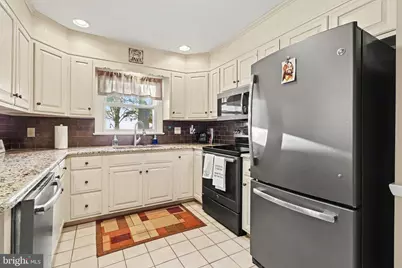 21 Dawn Avenue, Akron, PA 17501 - Photo 9