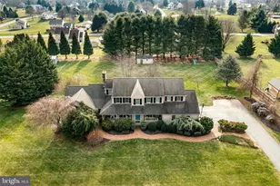 683 Cloverfield Dr, Narvon, PA 17555 - Photo 1