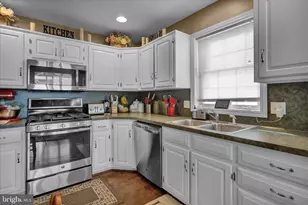 107 Farmington Way, Mount Joy, PA 17552 - Photo 9