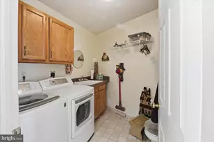 772 1/2 E Main St, Ephrata, PA 17522 - Photo 9