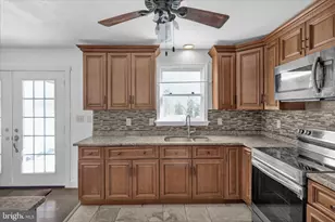 3059 Buckthorn Dr, Lancaster, PA 17601 - Photo 13