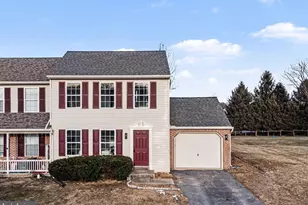 107 Chelmsford Dr, Marietta, PA 17547 - Photo 1