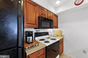 581 Rosehill Dr, Narvon, PA 17555 - Photo 11