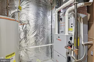 371 Dickens Dr, Lancaster, PA 17603 - Photo 33