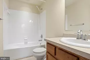 371 Dickens Dr, Lancaster, PA 17603 - Photo 27