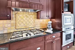 728 Woodfield Dr, Lititz, PA 17543 - Photo 13