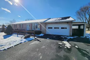 12 Hemlock Cir, Elizabethtown, PA 17022 - Photo 1