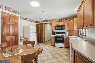 1387 Sheep Hill Rd, East Earl, PA 17519 - Photo 17