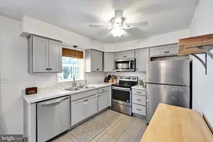 6547 Hollow Dr, East Petersburg, PA 17520 - Photo 7