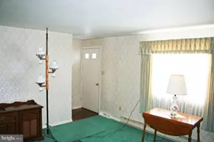 2049 Robin Dr, Manheim, PA 17545 - Photo 13