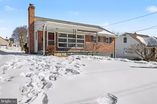 215 N Maple St, Elizabethtown, PA 17022 - Photo 5