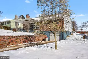 215 N Maple St, Elizabethtown, PA 17022 - Photo 3