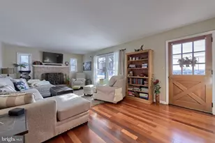 805 W Main St, New Holland, PA 17557 - Photo 7