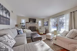 805 W Main St, New Holland, PA 17557 - Photo 9