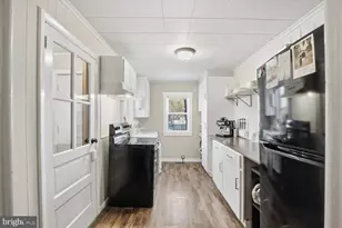 33 E Main St, Adamstown, PA 19501 - Photo 11