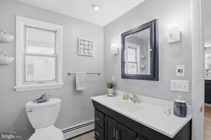 141 E Hummelstown St, Elizabethtown, PA 17022 - Photo 11