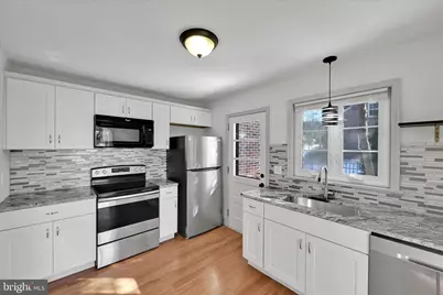 109 E Pine Street, Ephrata, PA 17522 - Photo 9