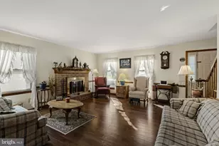 23 Eastbrooke Dr, Ephrata, PA 17522 - Photo 3