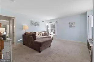 353 Cobblestone Ln, Lancaster, PA 17601 - Photo 9