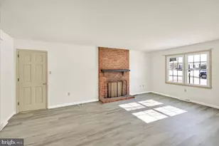 2439 Cypress Dr, Lancaster, PA 17602 - Photo 19