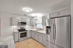 530 N Mt Joy St, Elizabethtown, PA 17022 - Photo 11