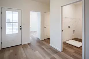 1229 Hershey Ln, Lancaster, PA 17601 - Photo 9