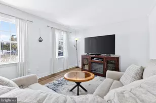 117 Laurie Ln, Lititz, PA 17543 - Photo 9