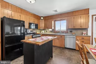 154 Valley View Dr, Ephrata, PA 17522 - Photo 11