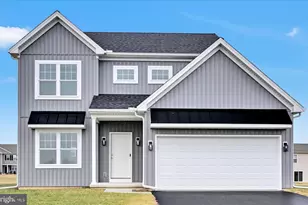 256 Pilgrim Dr, Lancaster, PA 17603 - Photo 1