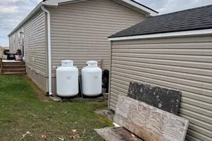 304 Pfautz Hill Rd, Stevens, PA 17578 - Photo 5