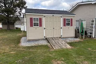 304 Pfautz Hill Rd, Stevens, PA 17578 - Photo 3