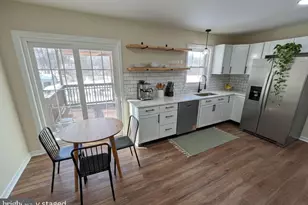 325 Village Spring Ln, Reinholds, PA 17569 - Photo 3