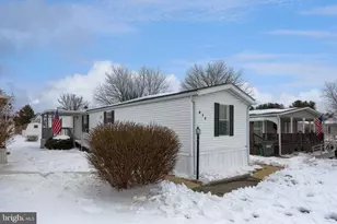 215 Fawn Meadow Crossing, Lancaster, PA 17603 - Photo 1