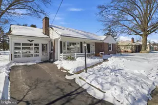 186 N Laurel St, Manheim, PA 17545 - Photo 3