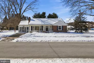 186 N Laurel Street, Manheim, PA 17545 - Photo 1