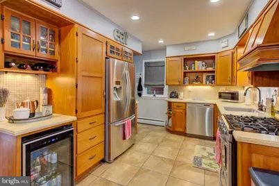 825 Robin Road, Lancaster, PA 17601 - Photo 9