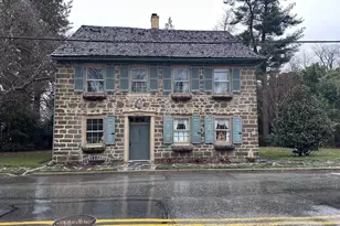 27 E Main St, Strasburg, PA 17579 - Photo 1