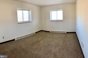 215 W 4th St, Quarryville, PA 17566 - Photo 5