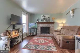 1762 Stonemill Dr, Elizabethtown, PA 17022 - Photo 5