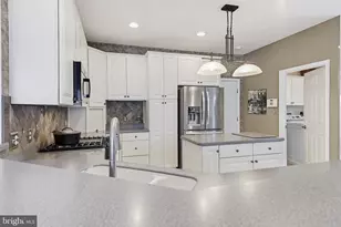 588 Blossom Trail, Mount Joy, PA 17552 - Photo 9