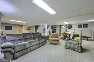 811 W Main St, New Holland, PA 17557 - Photo 25