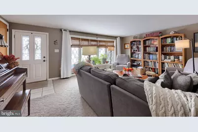 811 W Main Street, New Holland, PA 17557 - Photo 5