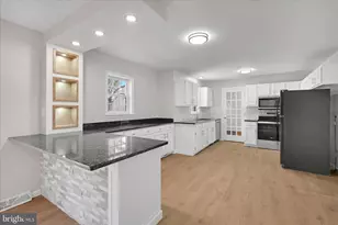 195 Village Spring Ln, Reinholds, PA 17569 - Photo 11