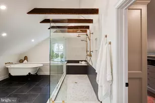 323 W King St, Lancaster, PA 17603 - Photo 9