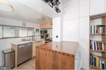 110 W Orange Street, Lancaster, PA 17603 - Photo 9