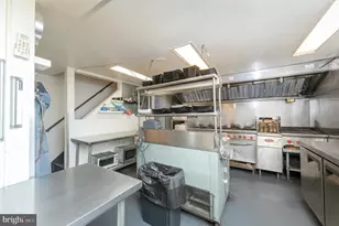 110 W Orange St, Lancaster, PA 17603 - Photo 29