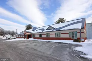 352 E Main St, Leola, PA 17540 - Photo 1