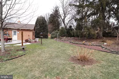 41 W Queen Street, Ephrata, PA 17522 - Photo 39